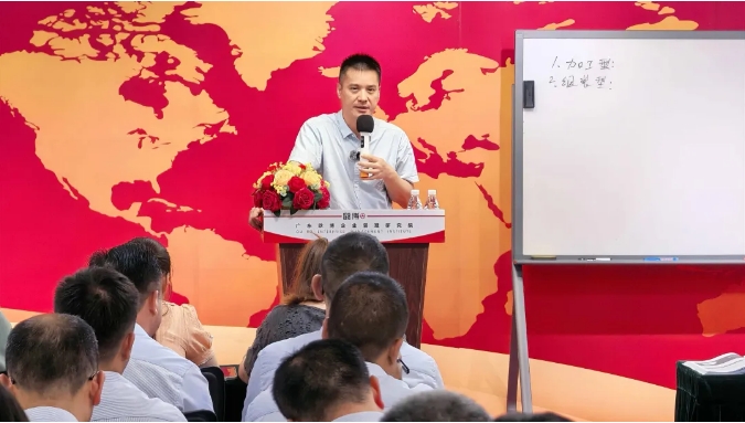 赵贵中老师.png